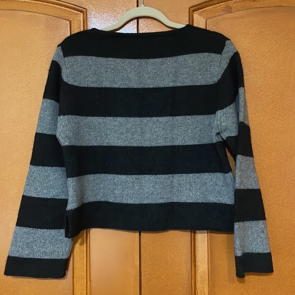 Fitigues Cashmere Black and Gray Striped Sweater (Size M) - Picture 2 of 6